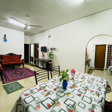 Homestay Ummi Kuala Terengganu Eksteriør bilde